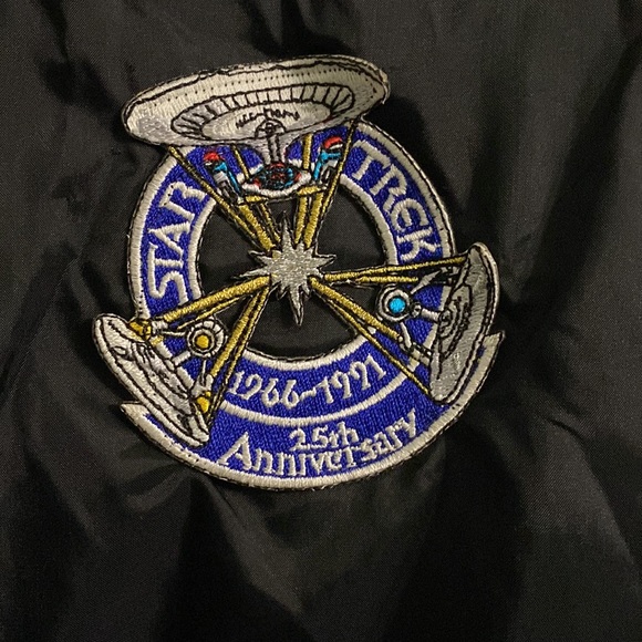 Cardinal Star Trek windbreaker jacket - Picture 2 of 6